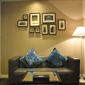 Urban Zimmer mit Queensize-Bett